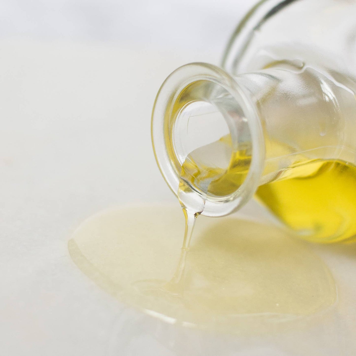 Sustainable plastic-free packaging of Revive body oil