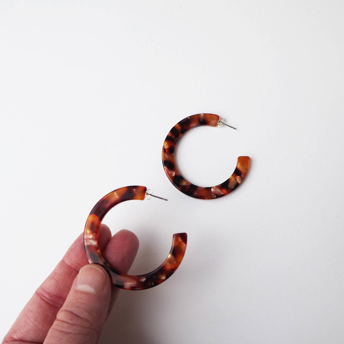 Rosa Tortoiseshell Large Statement Acetate Hoop Earrings in eco-friendly packaging