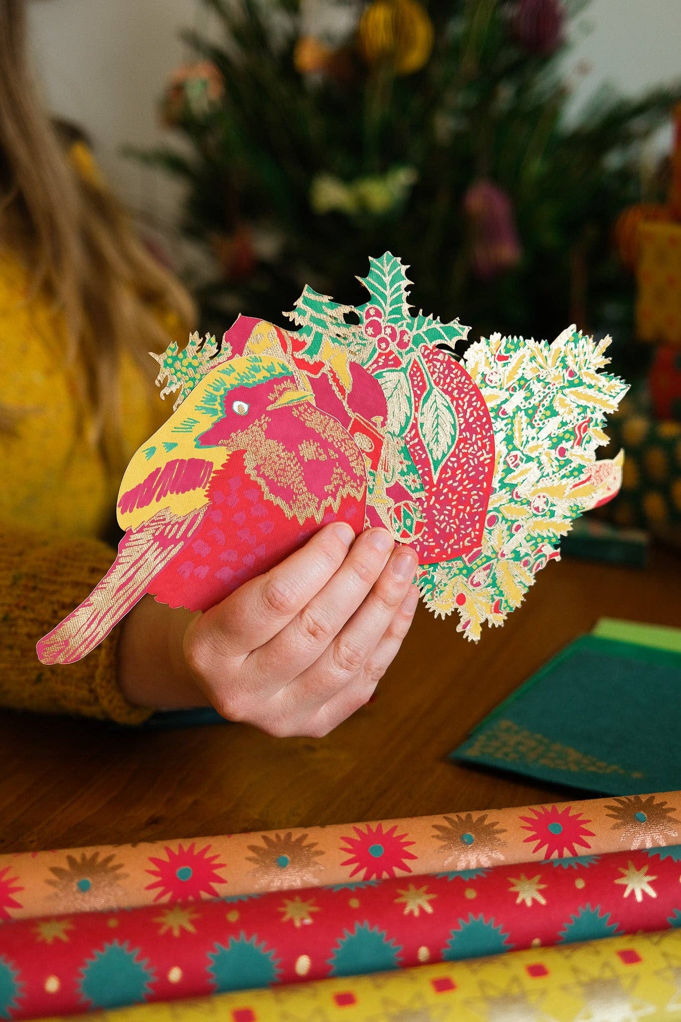 Detail of East End Press Christmas card pack's matching illustrated envelope.