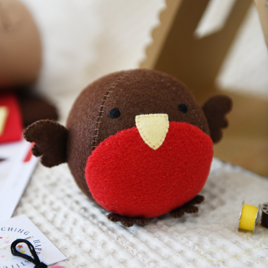 Make Your Own Robin Felt Craft Kit