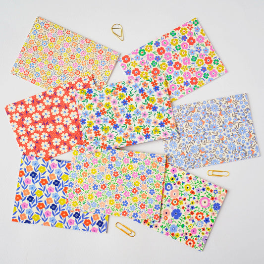 Pack of 8 floral notecards with envelopes, tied with ribbon, eco-friendly stationery